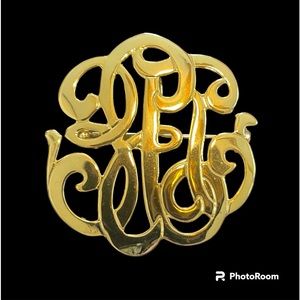 EUC. Vintage Women’s Goldtone Brooch. Intertwined Monogram Design. Beautiful!